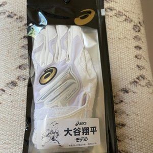 Youth Baseball batting gloves (Size small, White) - Shohei Otani model -